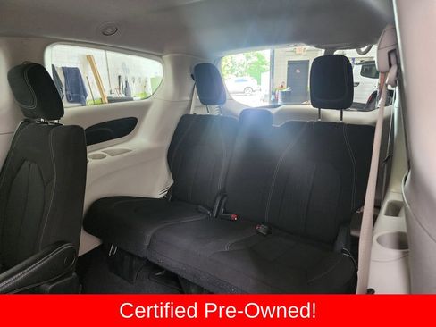 Certified 2022 Chrysler Voyager LX FWD image 27