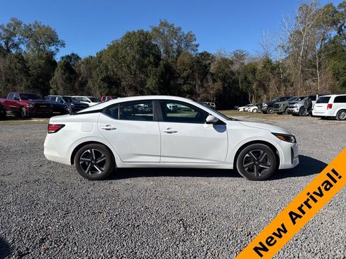 Used 2024 Nissan Sentra SV image 6