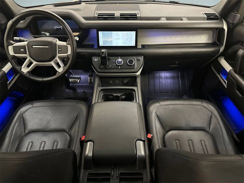 Used 2020 Land Rover Defender 110 First Edition image 37
