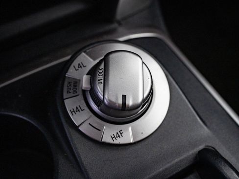 Used 2018 Toyota 4Runner Limited image 30