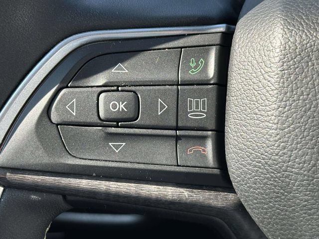 Used 2024 Jeep Grand Cherokee L Limited AWD/4WD image 33