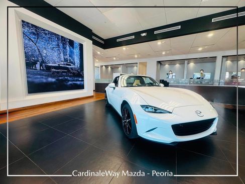 Used 2023 Lucid Air Touring image 5