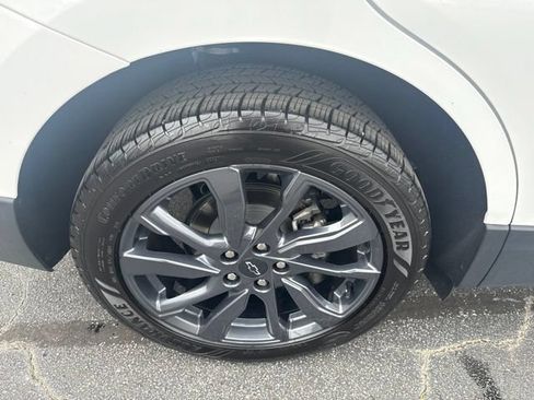 Used 2024 Chevrolet Equinox RS w/ LPO, Floor Liner Package AWD/4WD image 14