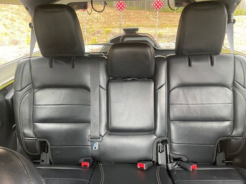 Used 2022 Jeep Wrangler Unlimited Sahara image 19