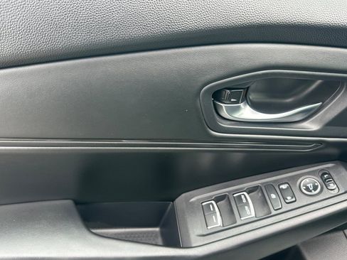 Used 2024 Honda Accord EX image 11