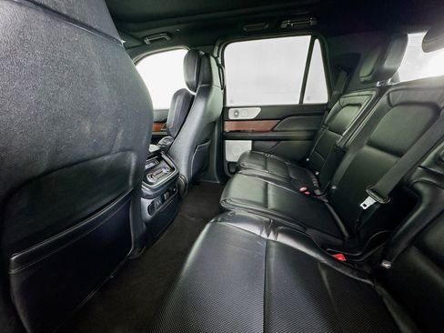 Used 2020 Lincoln Navigator Reserve w/ Luxury Package AWD/4WD image 23