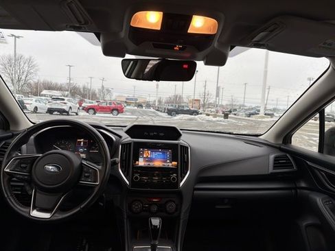 Used 2019 Subaru Crosstrek 2.0i Premium image 12