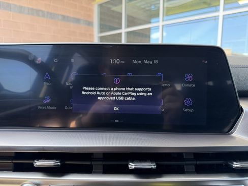 Used 2023 Kia Telluride LX FWD image 23