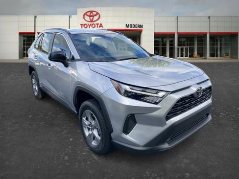 Certified 2025 Toyota RAV4 LE AWD/4WD image 3