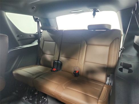 Used 2024 Chevrolet Tahoe High Country w/ Advanced Technology Package image 38