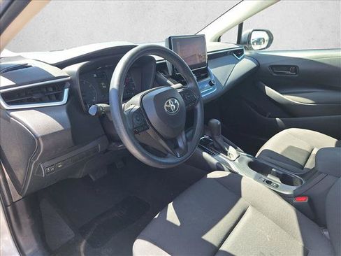 Used 2024 Toyota Corolla LE FWD image 9