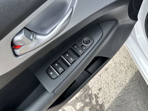 Used 2024 Kia Forte LXS image 16