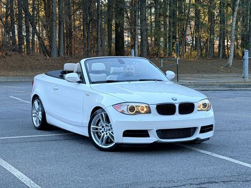 Used 2013 BMW 135i Convertible image 5