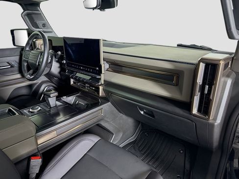 Used 2024 GMC Hummer EV 3X image 30