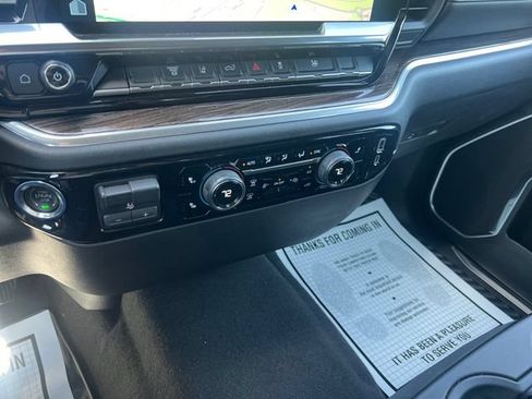 Used 2025 Chevrolet Silverado 2500 LT w/ Convenience Package AWD/4WD image 15
