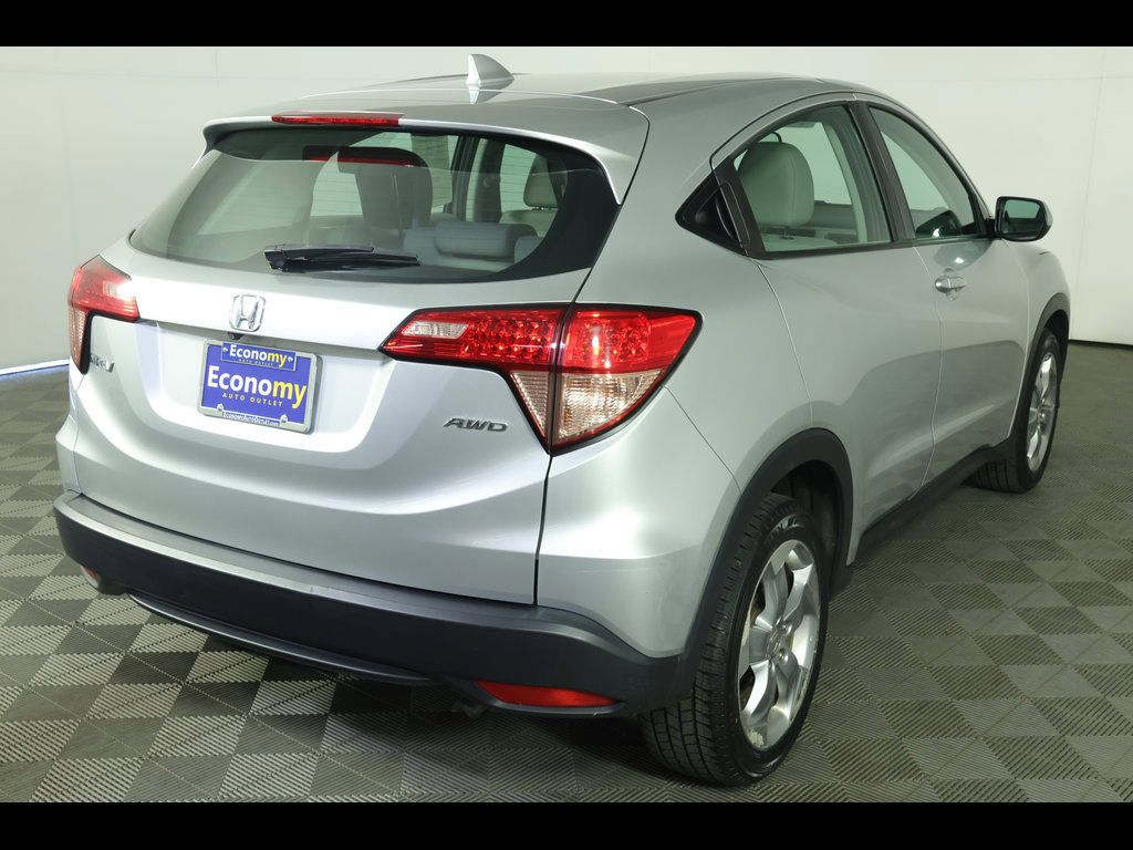 Used 2016 Honda HR-V LX image 14