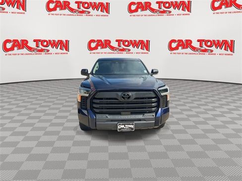Used 2022 Toyota Tundra SR5 image 3