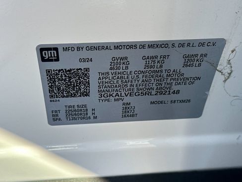 Used 2024 GMC Terrain SLT AWD/4WD image 37