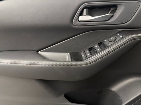 New 2026 Nissan Rogue SV FWD image 22