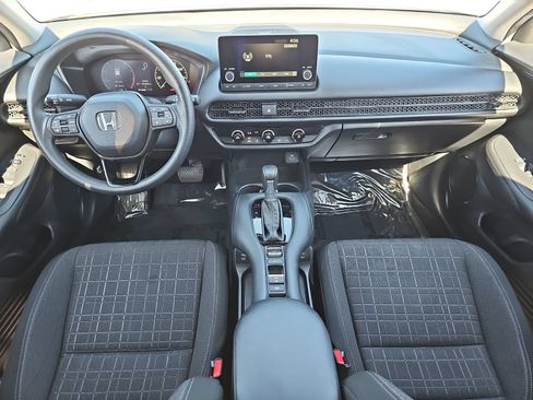 Used 2025 Honda HR-V LX image 9
