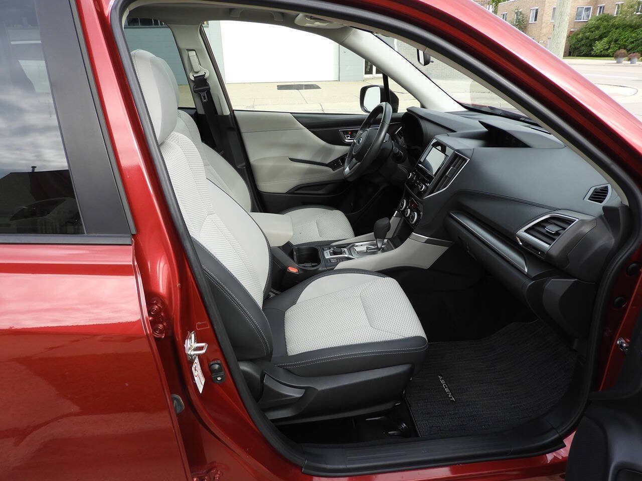 Used 2019 Subaru Forester Premium AWD/4WD image 36