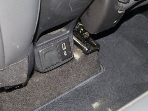 Used 2023 Chevrolet TrailBlazer RS w/ Sun and Liftgate Package FWD image 19