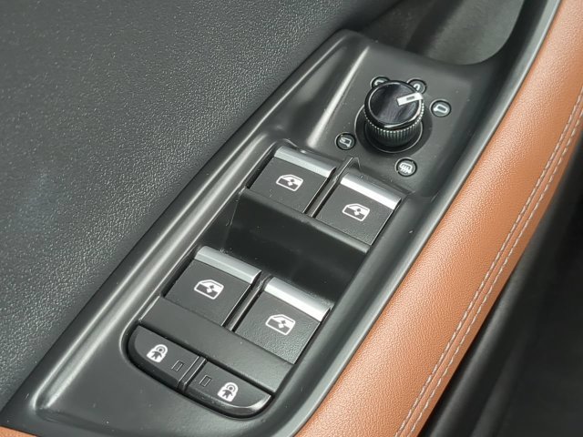 Used 2026 Audi Q8 Premium Plus AWD/4WD image 23