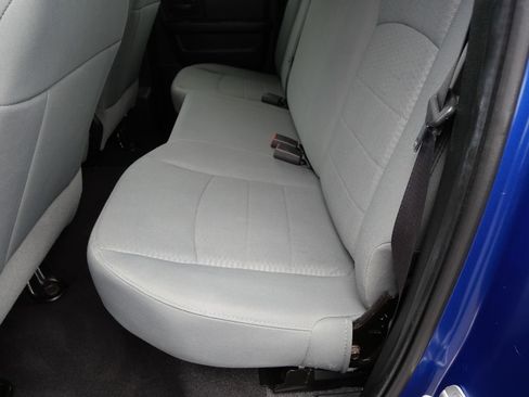 Used 2017 RAM 1500 Express image 20