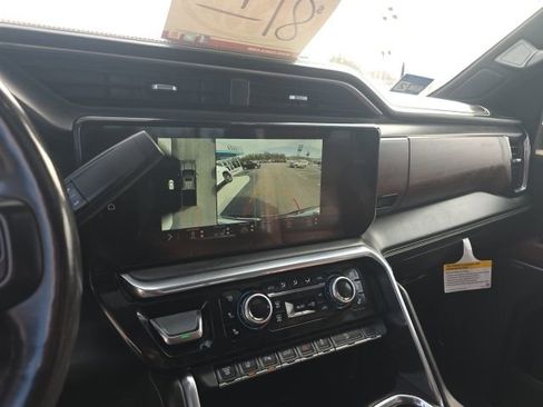 Used 2024 GMC Sierra 3500 Denali Ultimate image 27