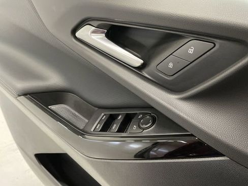 New 2026 Chevrolet Equinox LT w/ Convenience Package II image 22