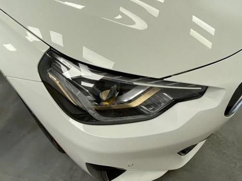 Used 2022 BMW 230i Coupe w/ Premium Package 2 RWD image 9