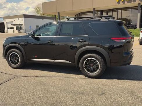 Used 2026 Nissan Pathfinder Rock Creek AWD/4WD image 6