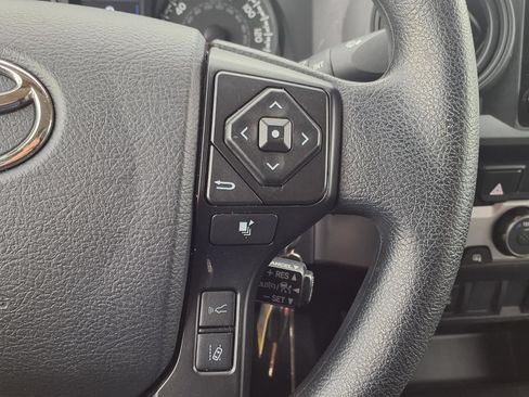 Certified 2023 Toyota Tacoma SR AWD/4WD image 17