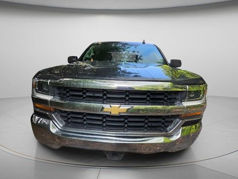 Used 2018 Chevrolet Silverado 1500 LT RWD image 3