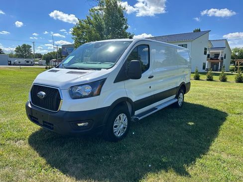 Used 2025 Ford Transit 250 Low Roof w/ Exterior Upgrade Package RWD image 7