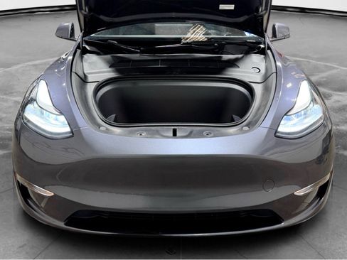 Used 2023 Tesla Model Y Performance AWD/4WD image 24