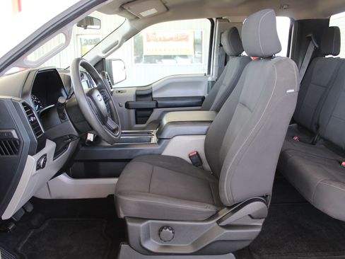 Used 2017 Ford F150 XL w/ Equipment Group 101A Mid AWD/4WD image 25