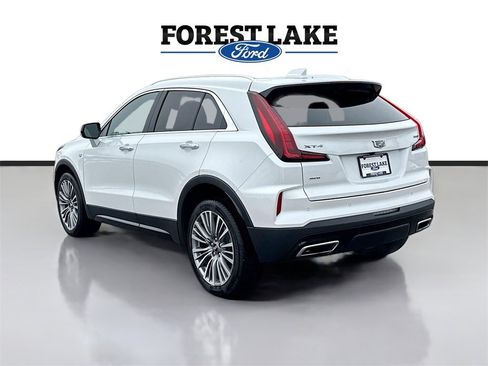 Used 2024 Cadillac XT4 Premium Luxury w/ Technology Package image 5