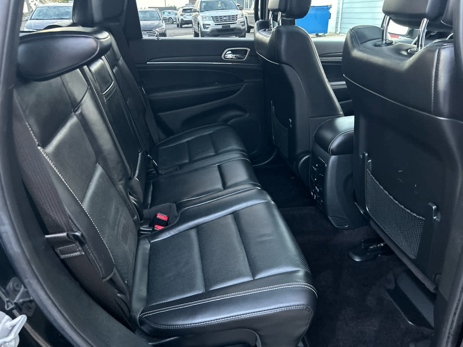 Used 2017 Jeep Grand Cherokee Limited w/ Luxury Group II AWD/4WD image 26