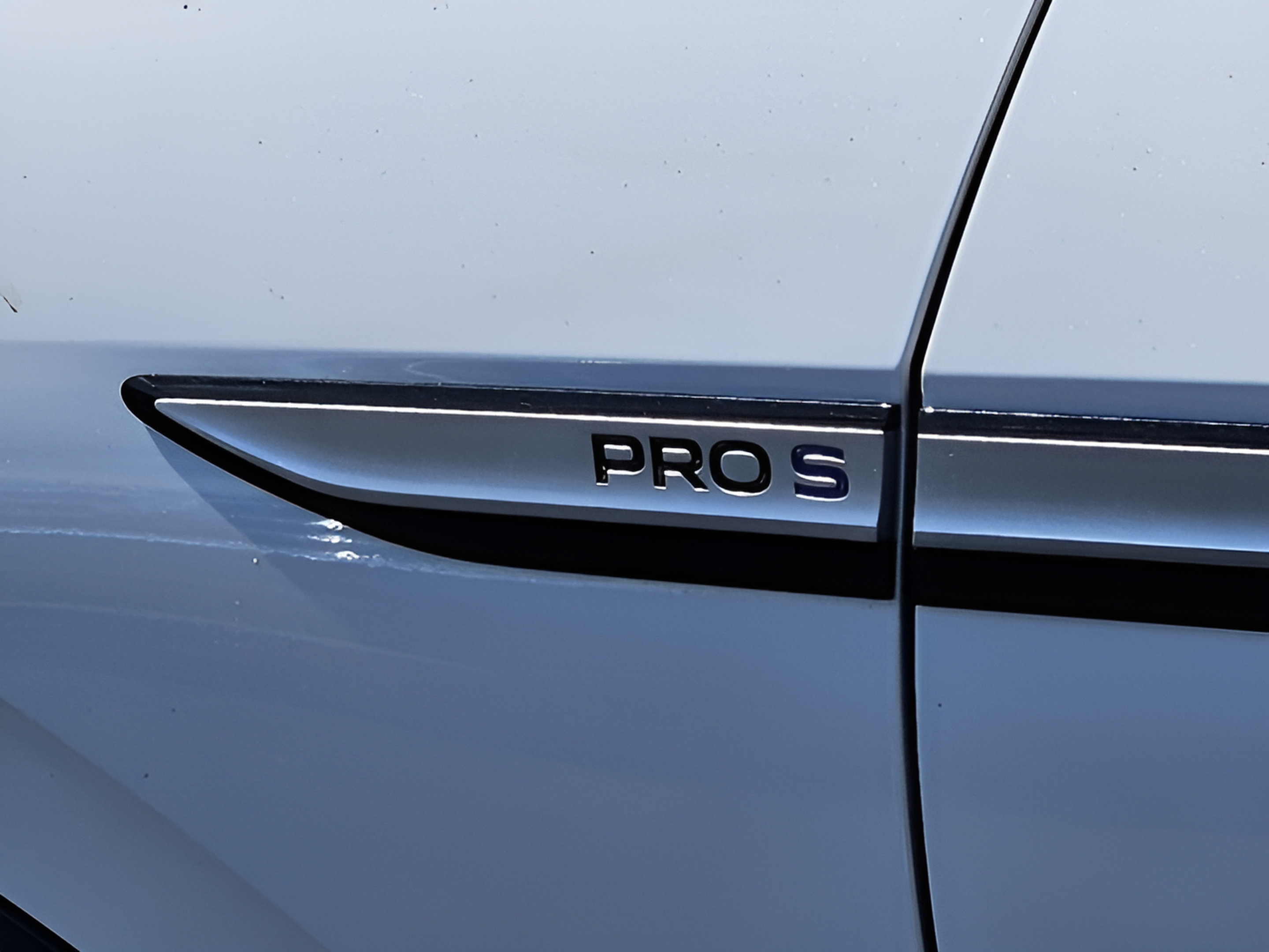 Used 2023 Volkswagen ID.4 Pro S Plus RWD image 31