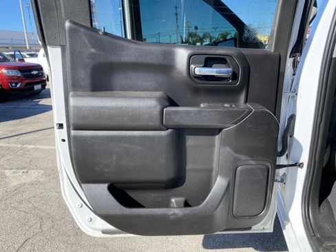 Used 2022 Chevrolet Silverado 1500 Custom image 16