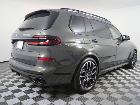 New 2026 BMW X7 M60i image 3