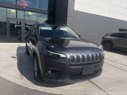 Used 2019 Jeep Cherokee Latitude Plus w/ Comfort/Convenience Group
