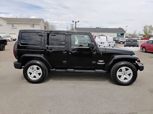 Used 2011 Jeep Wrangler Unlimited Sahara w/ Dual Top Group image 4