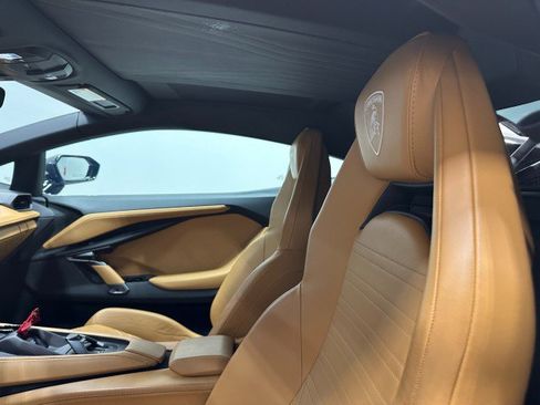 Used 2024 Lamborghini Revuelto AWD/4WD image 25