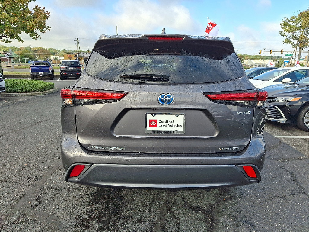 Certified 2021 Toyota Highlander Limited AWD/4WD image 5