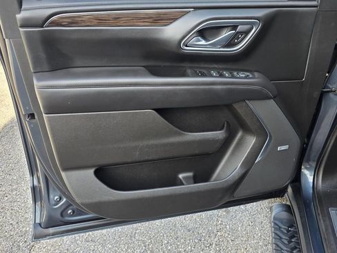 Used 2021 Chevrolet Tahoe Z71 w/ Z71 Off-Road Package image 48