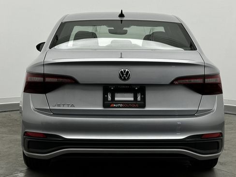 Used 2023 Volkswagen Jetta Sport image 6