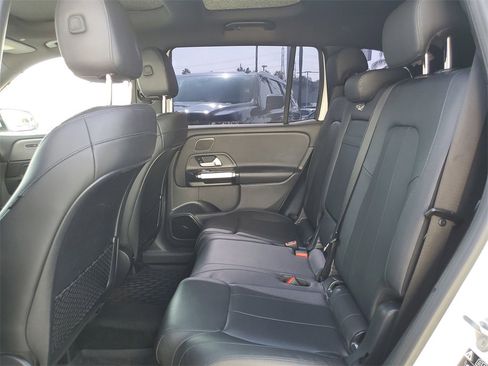 Used 2021 Mercedes-Benz GLB 250 4MATIC image 14