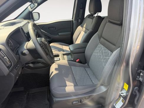 Certified 2026 Nissan Frontier SV w/ All-Weather Content Package AWD/4WD image 5
